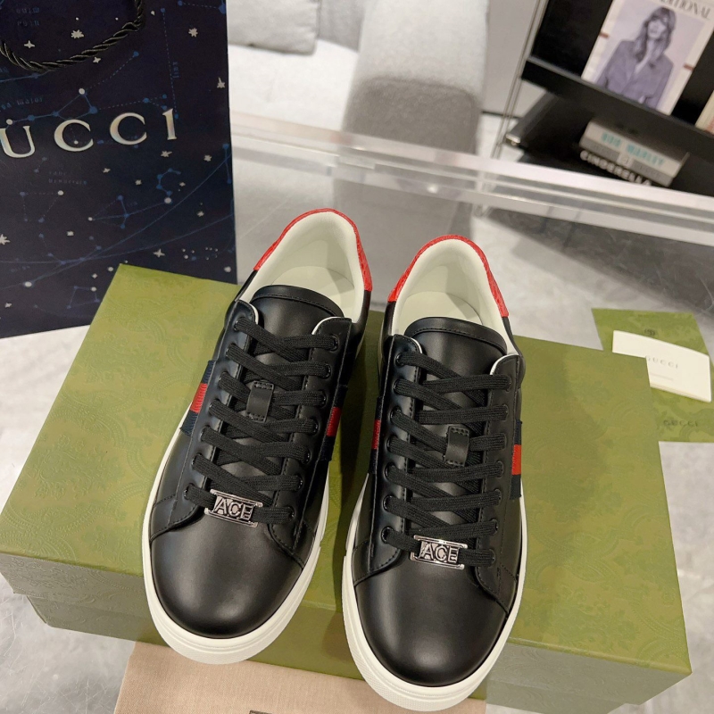 G*u*i casual shoes